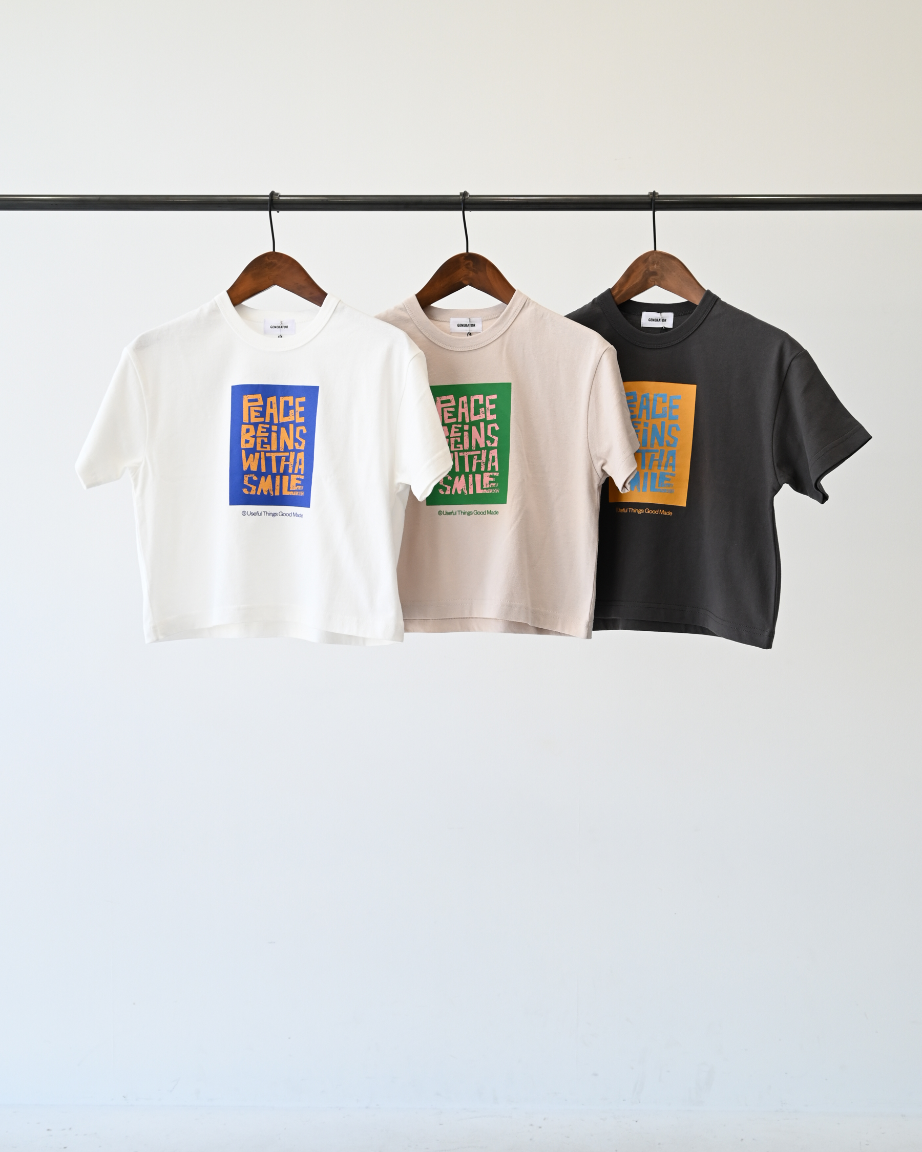 Peace Begins Tシャツ