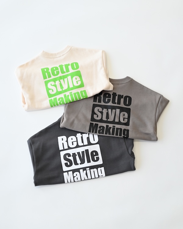Retro Styleトレーナー
